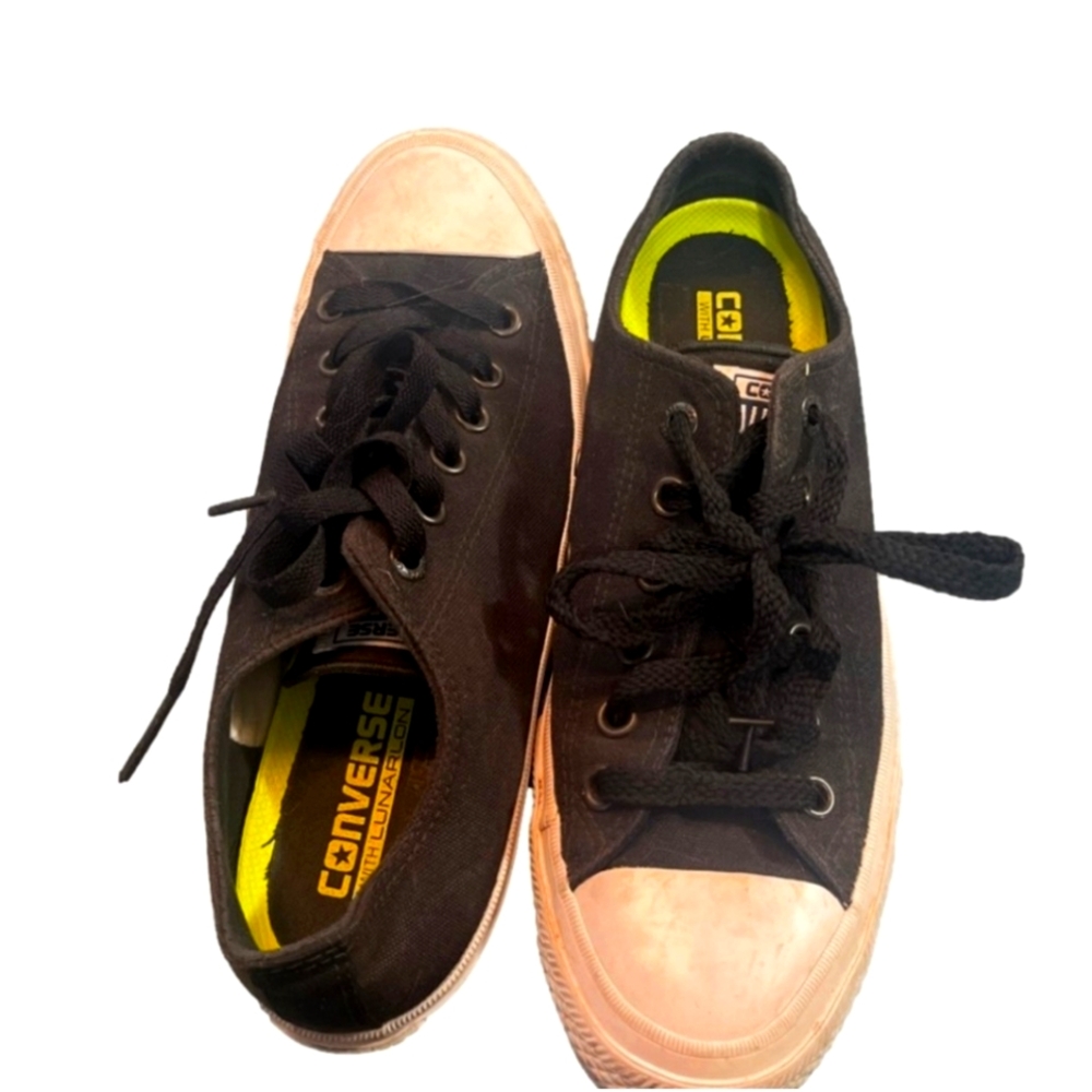 Unisex Converse shoes